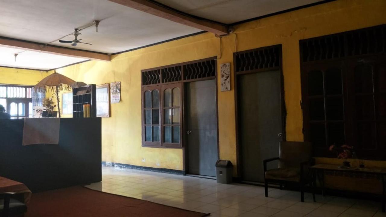 Spot On 2969 Hotel Citra Ayu Labuhan Exterior foto